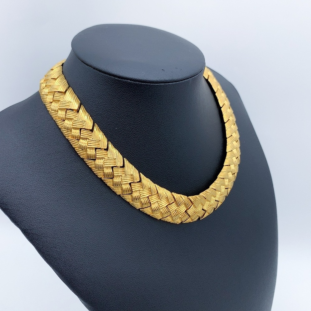 Vintage Unsigned Susan Caplan for Napier Gold-Plated Choker Necklace